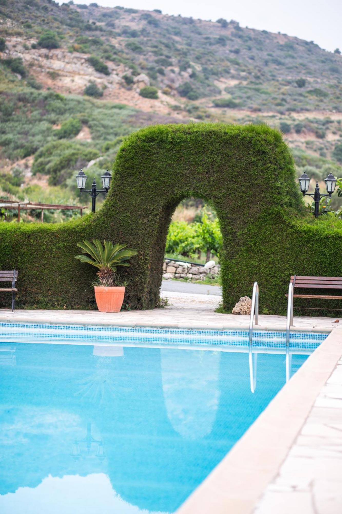 Vina Oliva Resort Писури Екстериор снимка