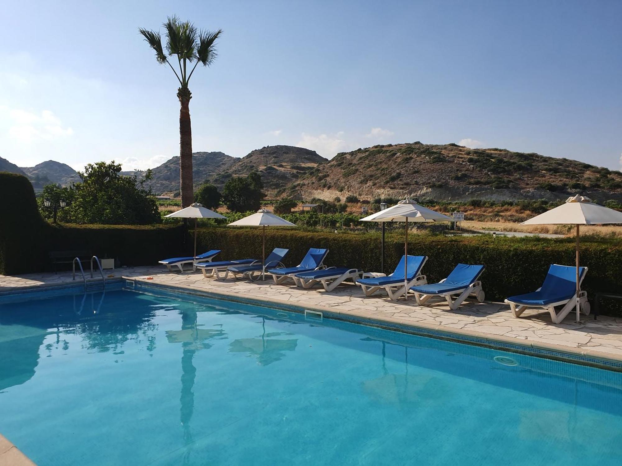 Vina Oliva Resort Писури Екстериор снимка